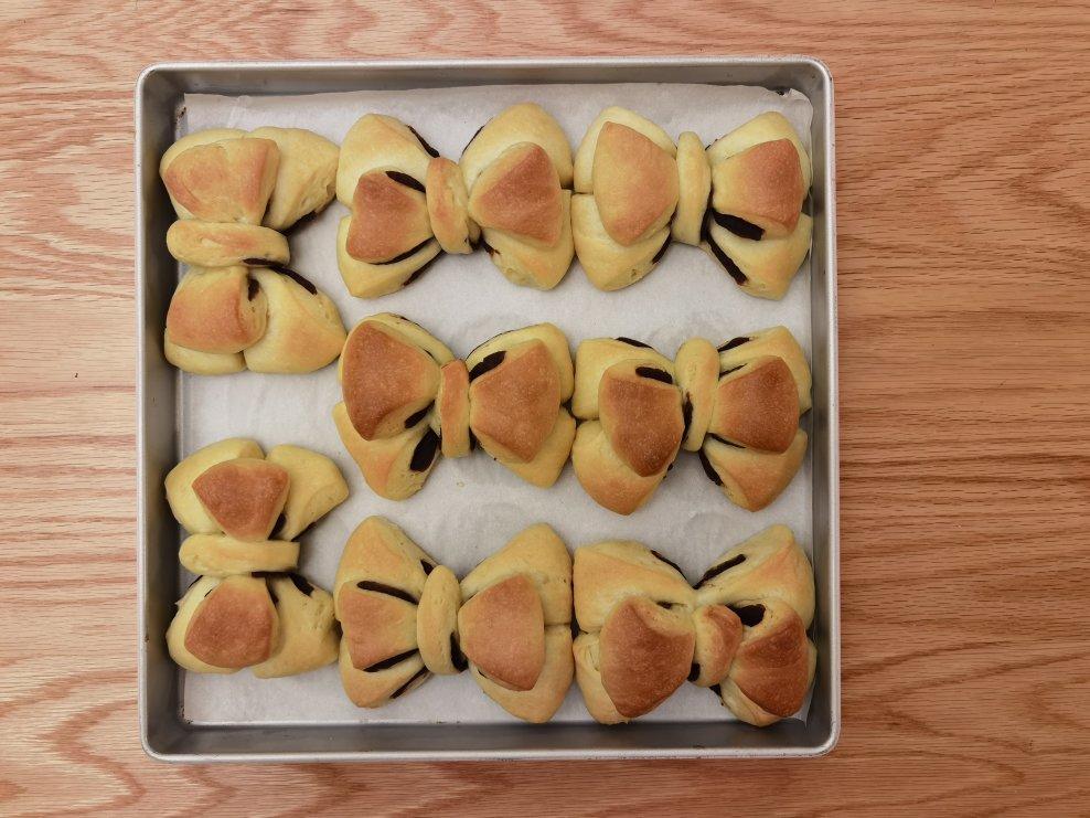 豆沙蝴蝶结面包