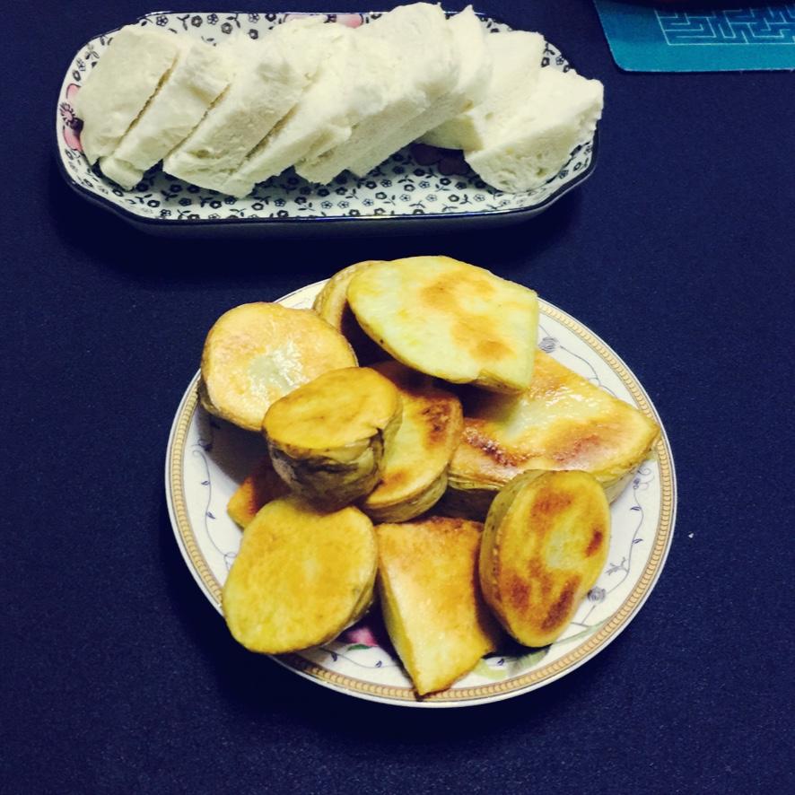 街边小吃自己做——炕小土豆