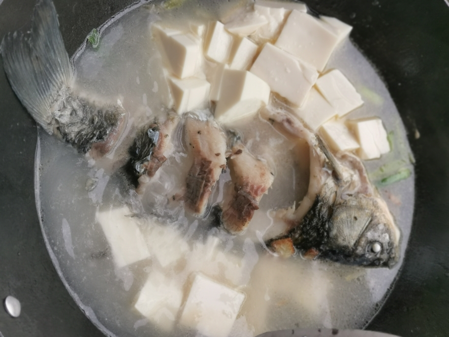 鲫鱼豆腐汤的做法 步骤11