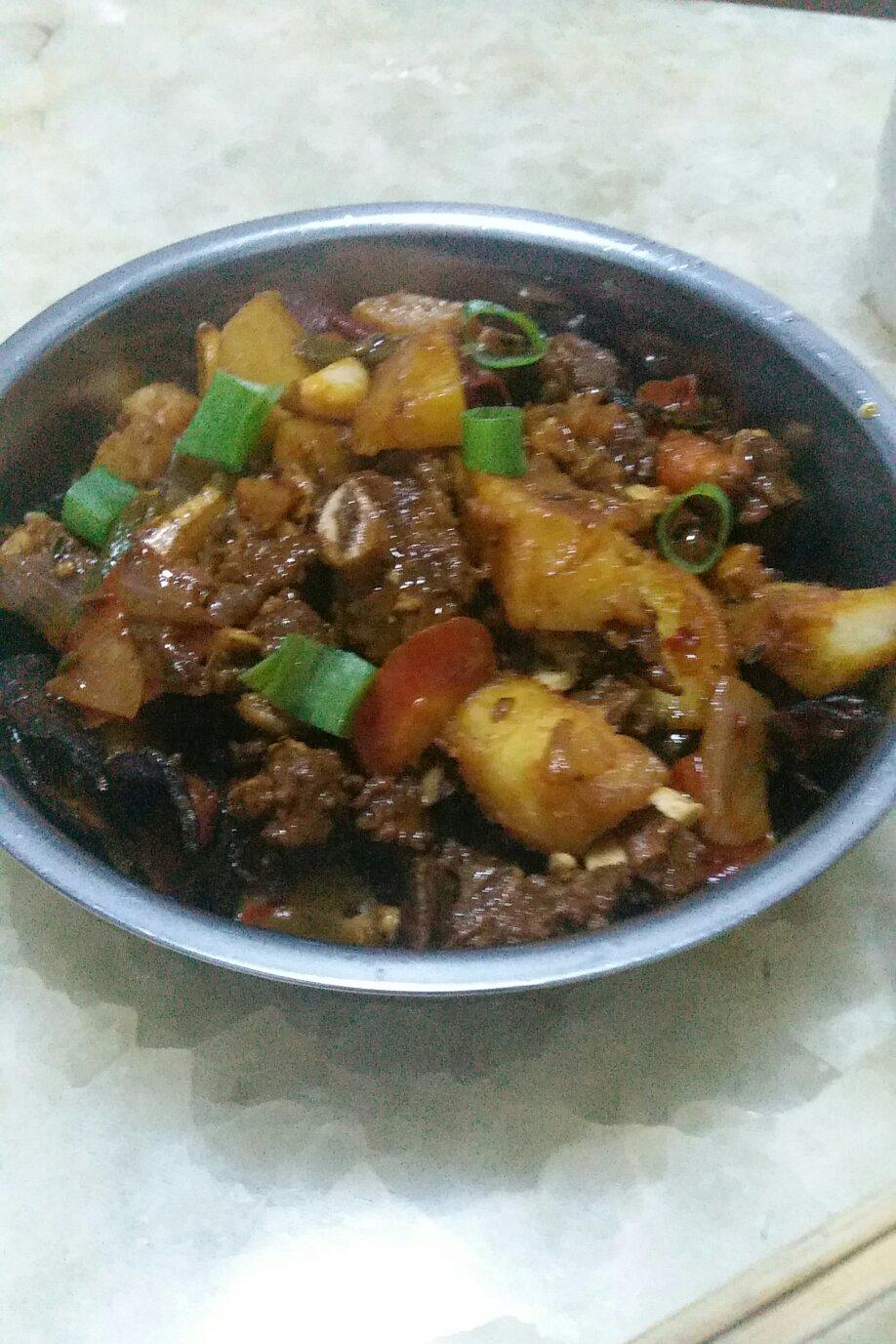 红烧牛肉土豆 （独家秘制）
