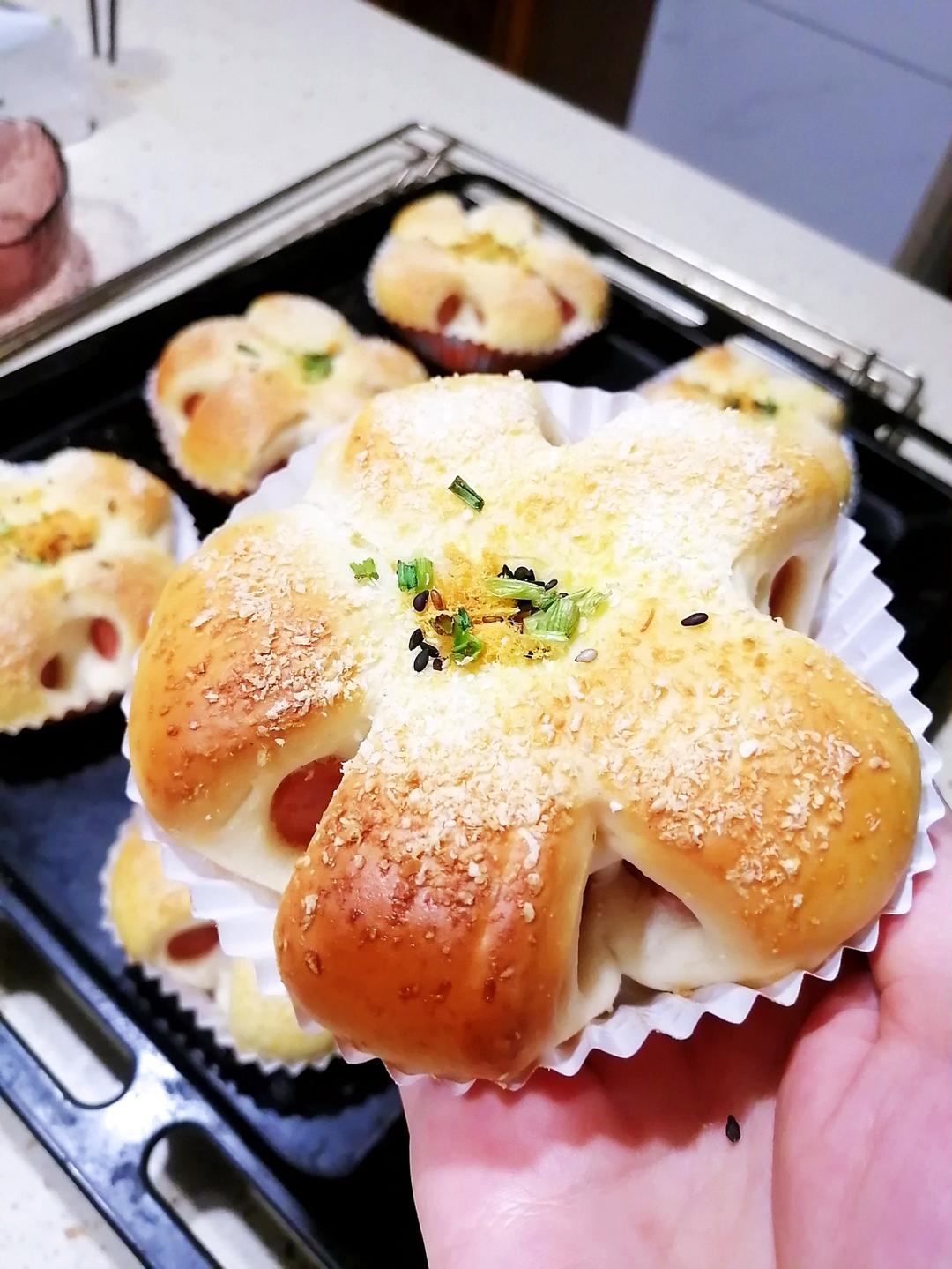 芝士火腿肠餐包