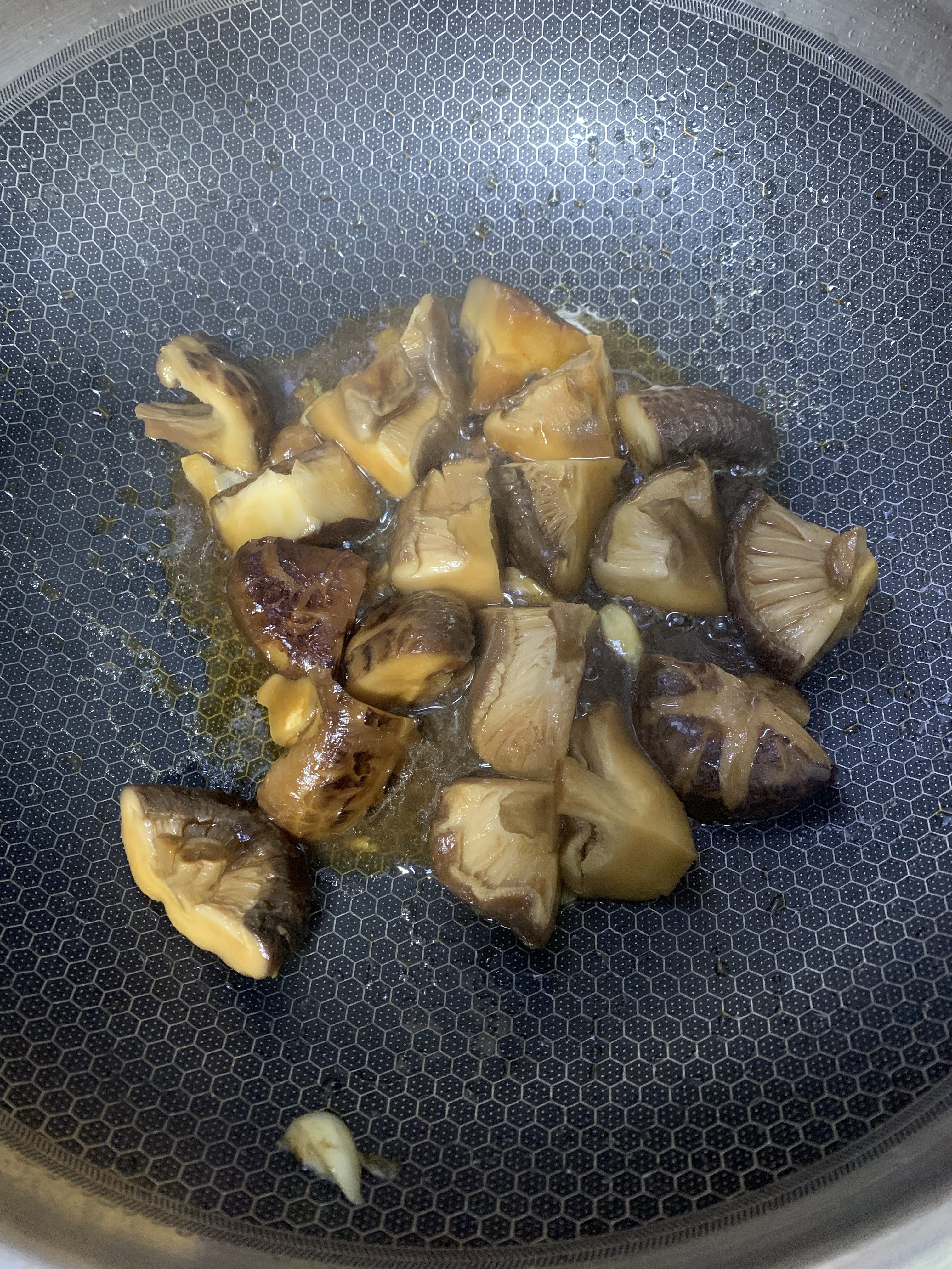 发菜花菇炆鸡的做法 步骤7