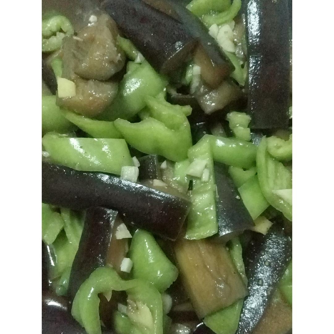 青椒炒茄子