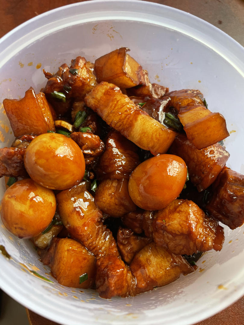电饭锅虎皮蛋红烧肉