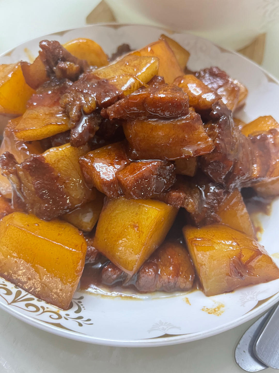 红烧肉炖土豆（丝毫不腻）