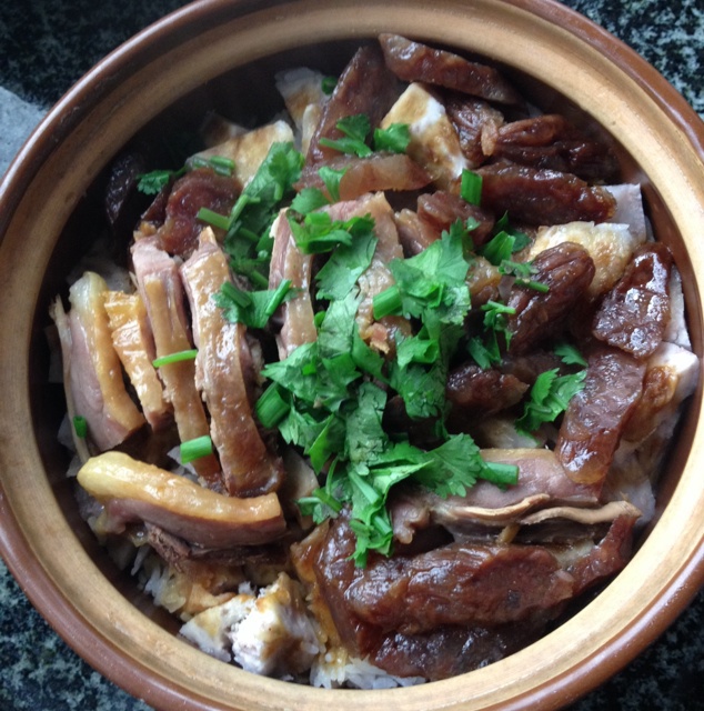腊味煲仔饭