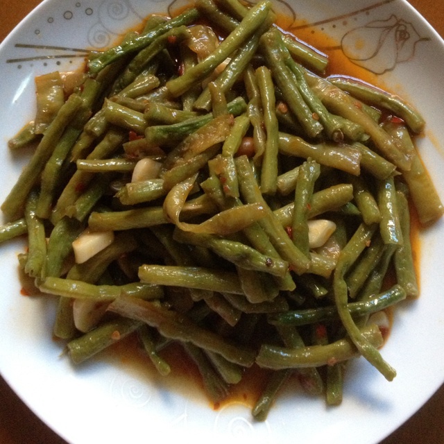 老干妈炒缸豆