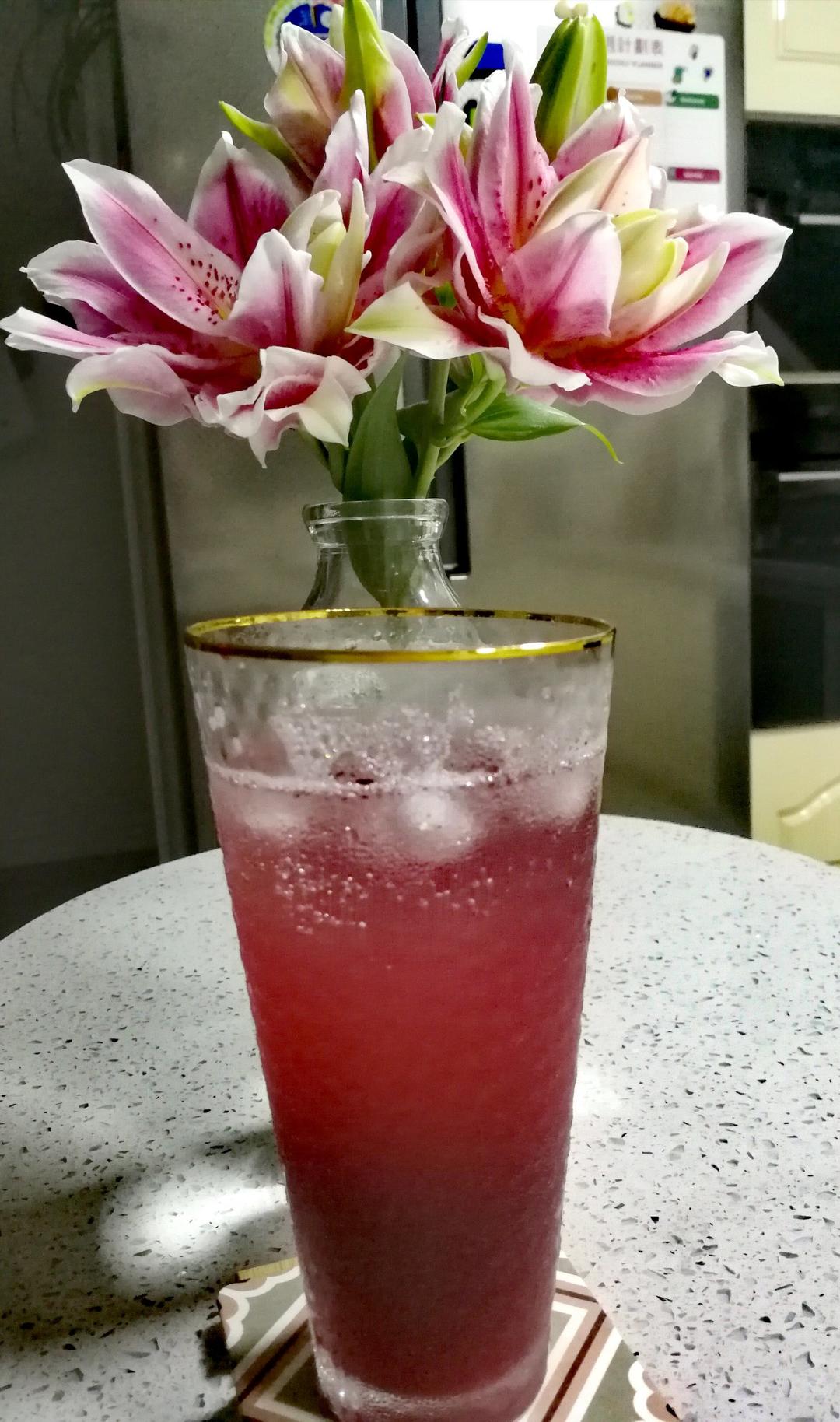酸酸甜甜杨梅汁