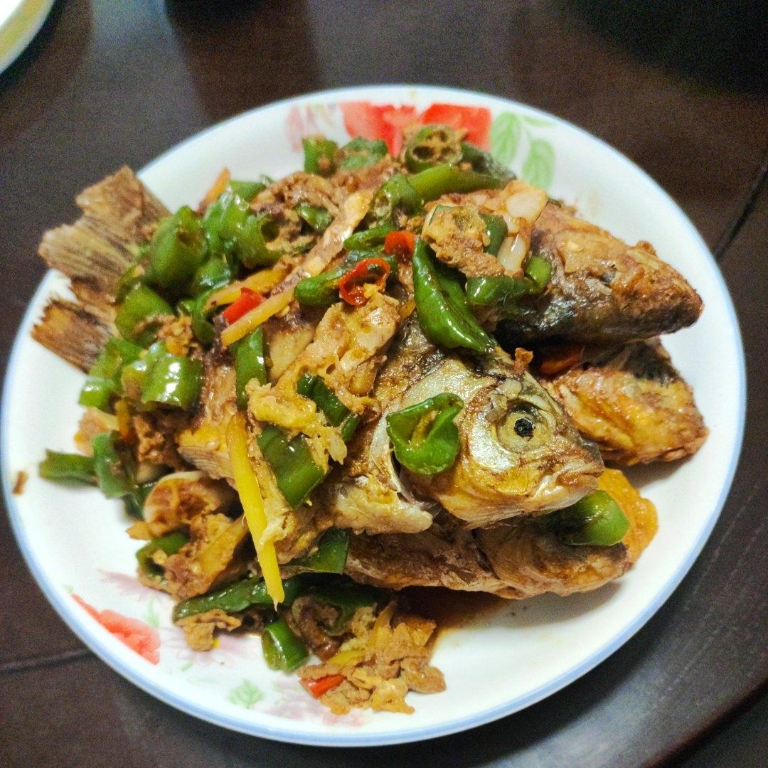 香煎鲫鱼（简单易做）