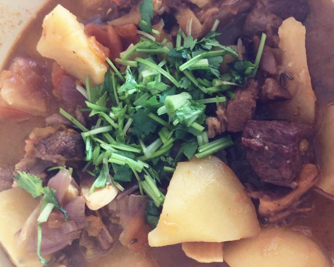 番茄土豆炖牛腩