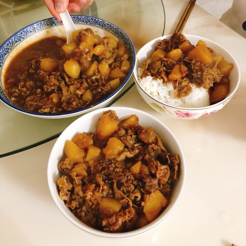 好吃到舔碗底的土豆肥牛拌饭