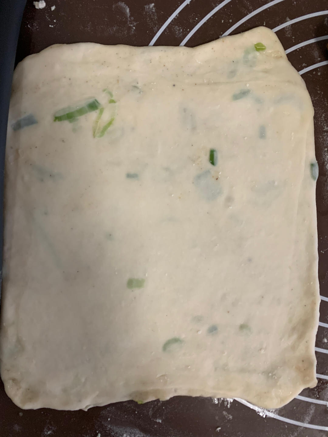 迄今为止最好吃最简单的一款面食：（面点小白也不会失手的）葱花千层饼