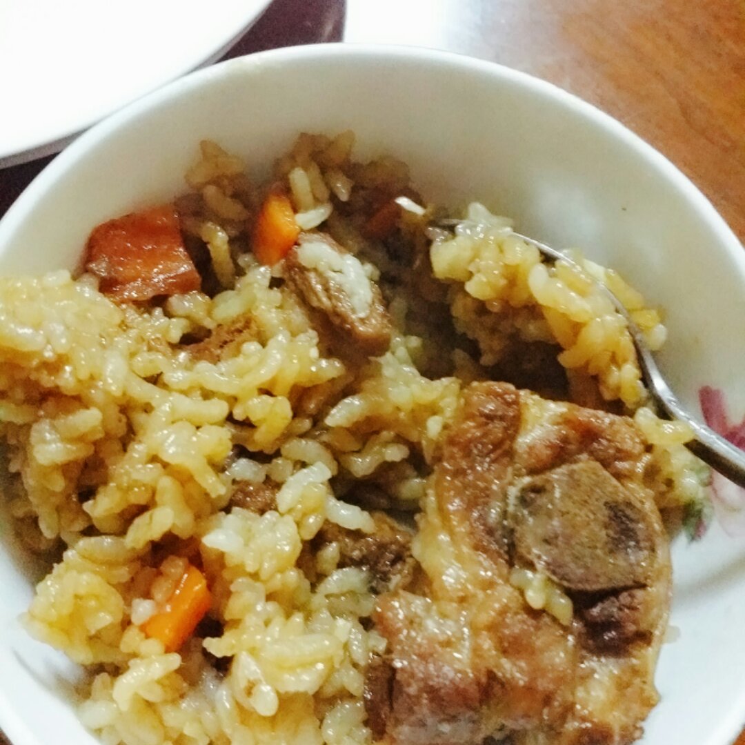 喷香排骨焖饭（爆好吃）