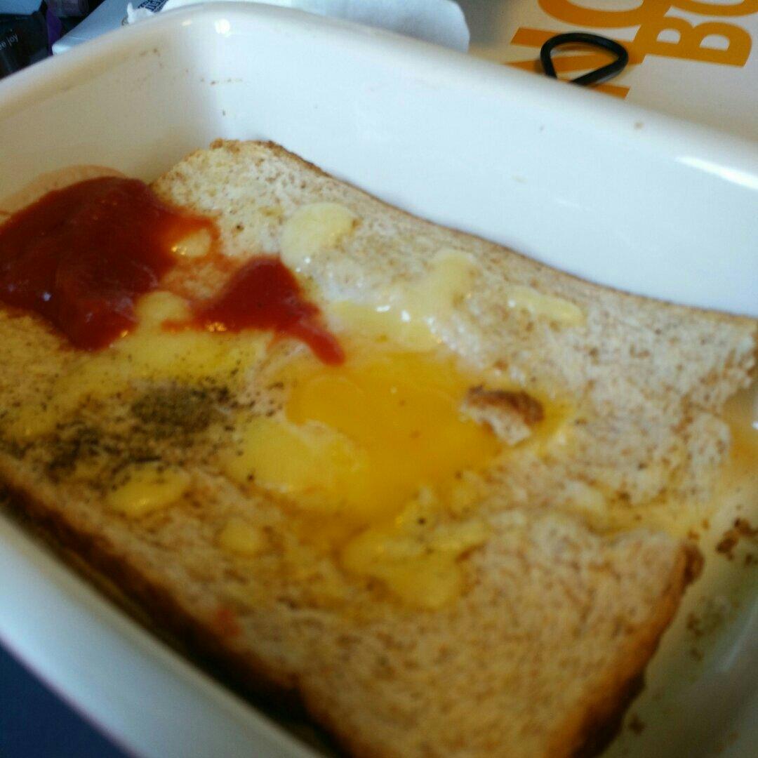 鸡蛋芝士烤吐司