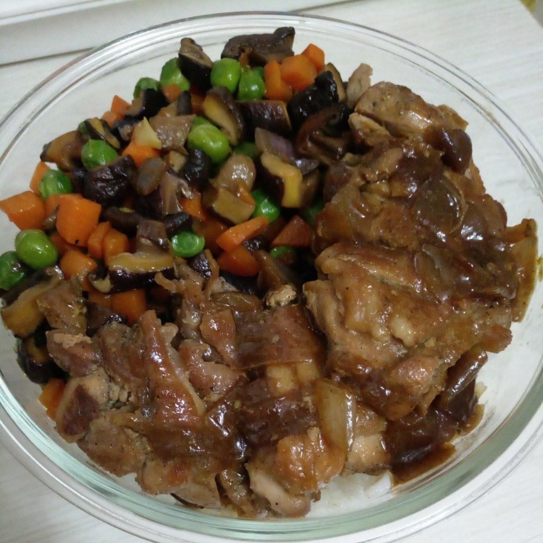 黑椒鸡腿饭
