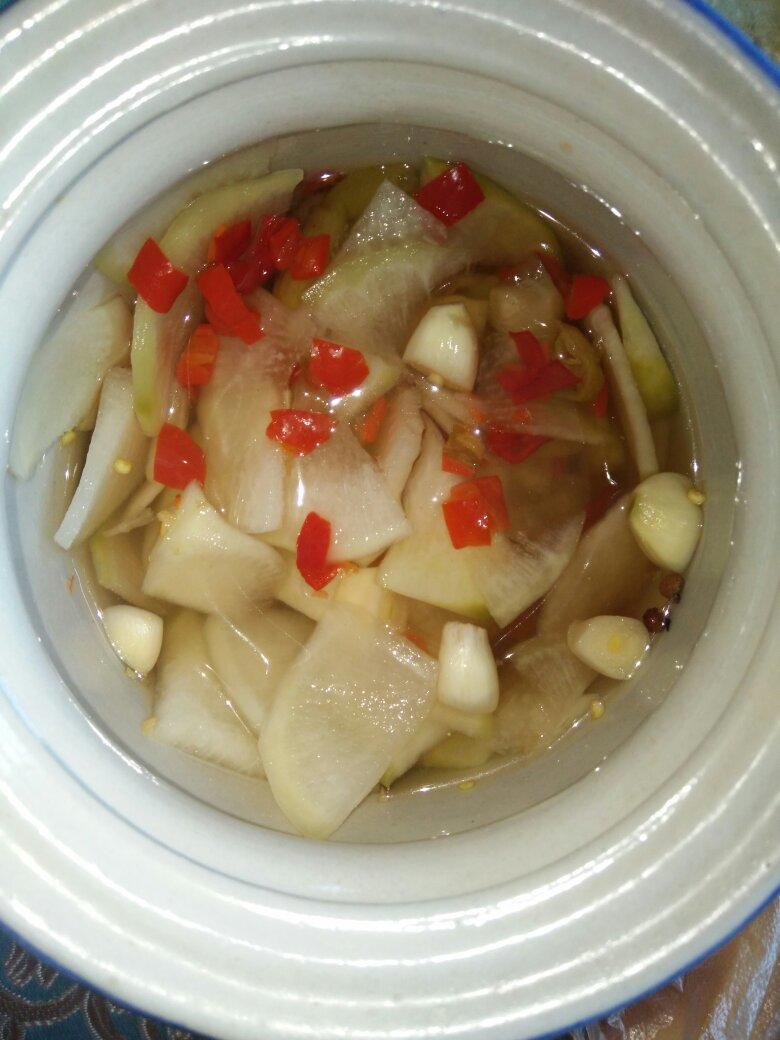 腌酸辣萝卜