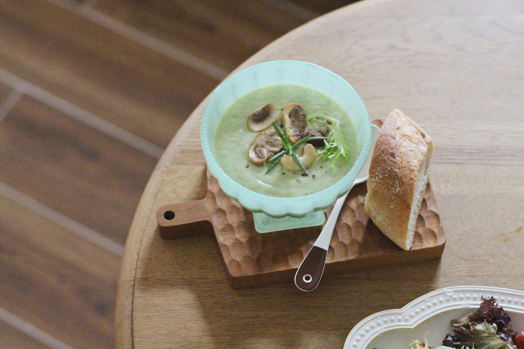 西兰花鸡肉浓汤