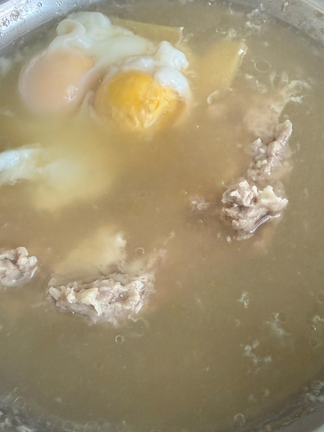 鸡蛋肉饼汤