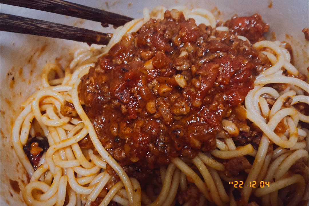 好吃到舔盘的肉酱意粉，超过瘾
