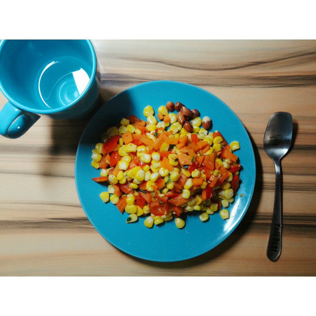 胡萝卜玉米炒黄瓜