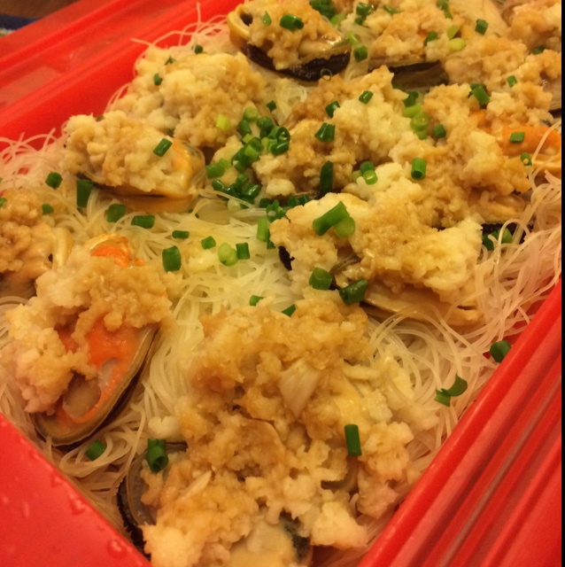 蒜蓉粉丝蒸鲍鱼