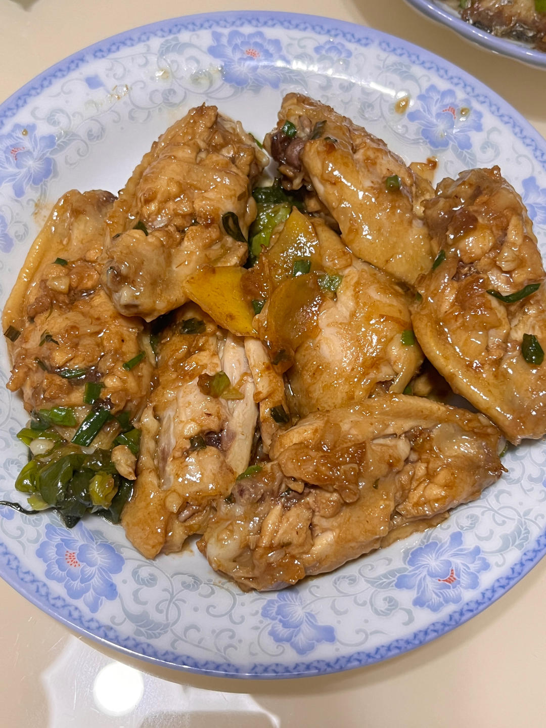 外婆教我的红烧鸡翅·连汤汁都狠好吃！！！