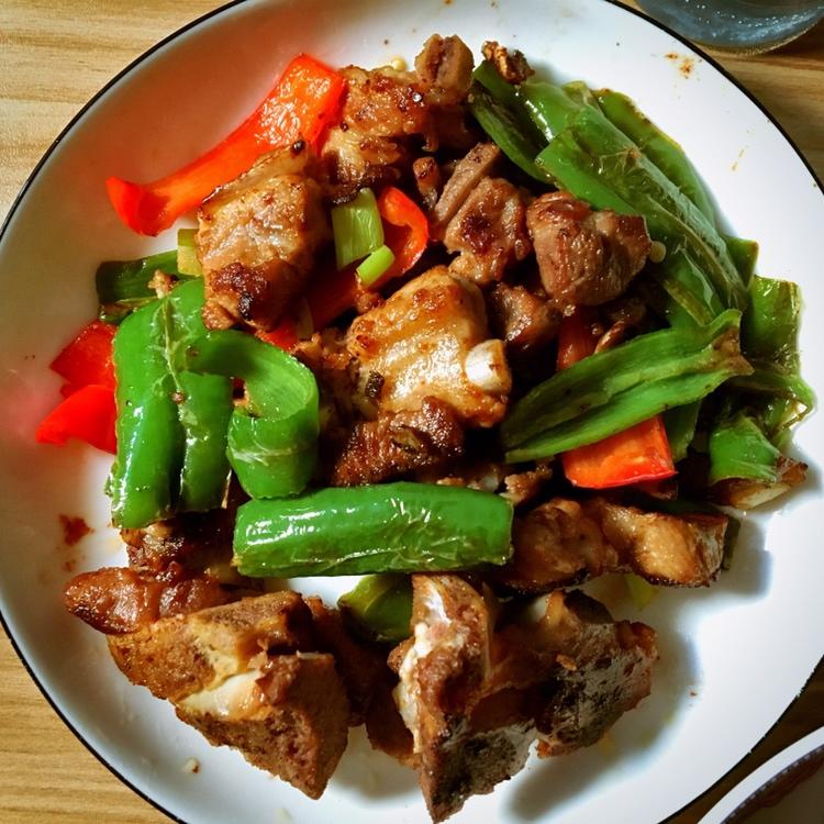 双椒煎排骨