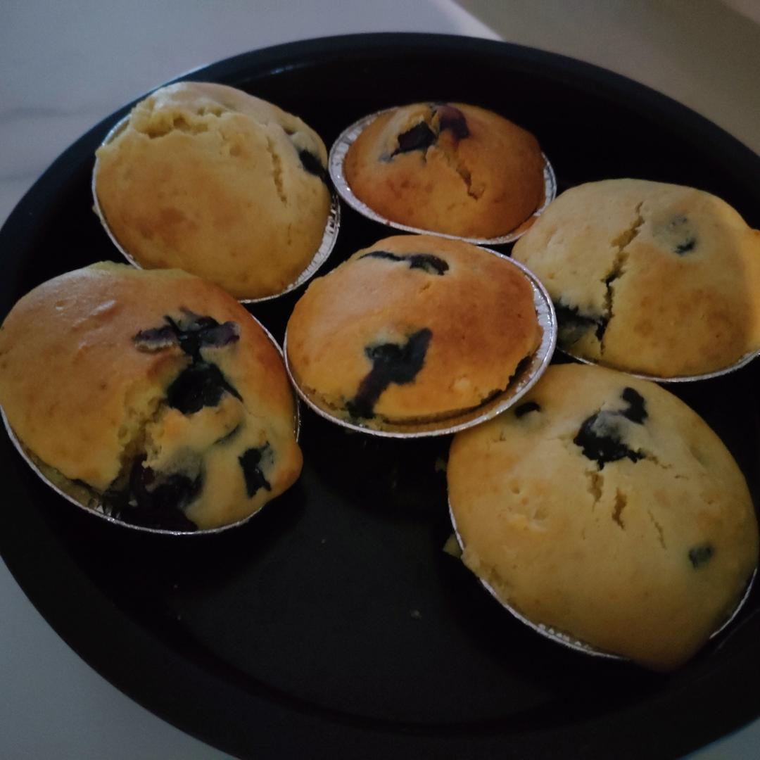 五招烤出一个蓬松湿软的空气玛芬蛋糕