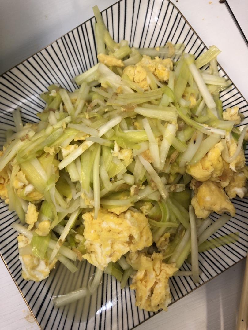 韭黄炒鸡蛋
