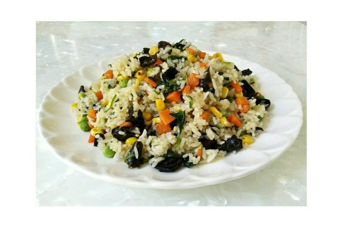 儿童餐—五彩时蔬炒饭（解决孩子不吃蔬菜）