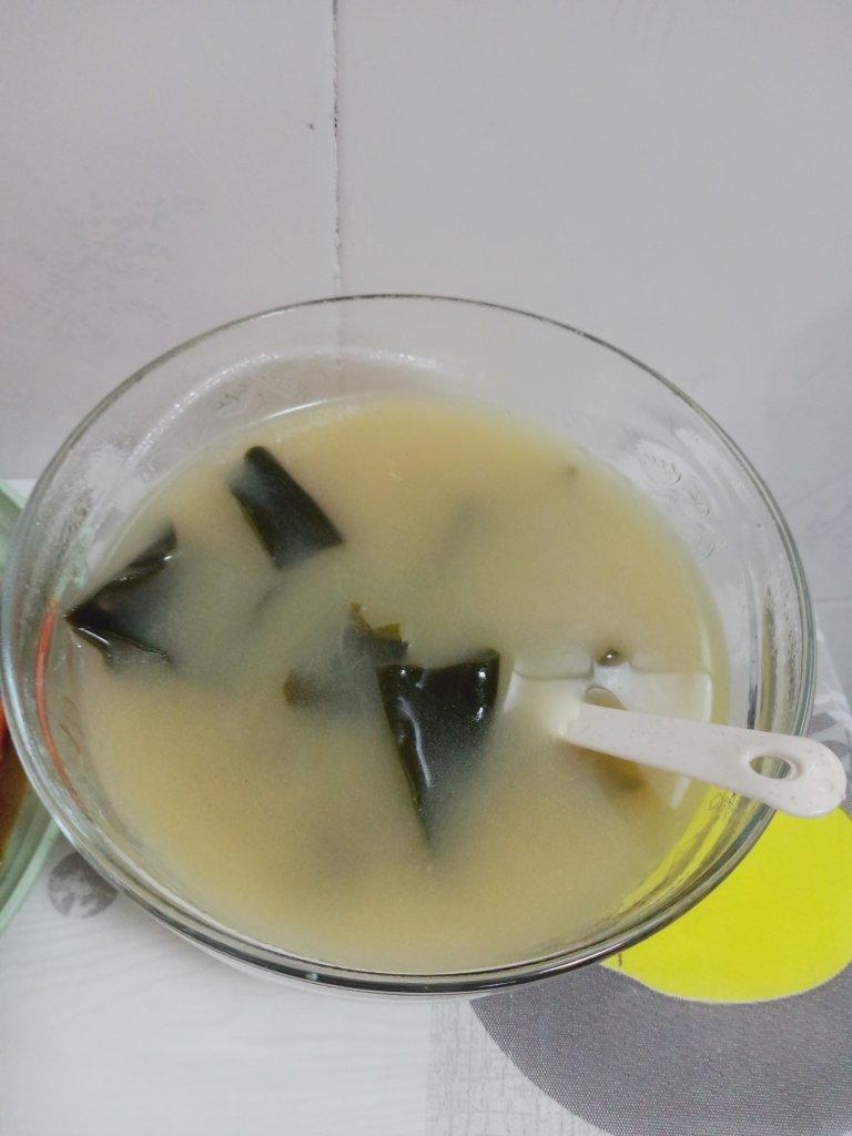 鸡汤炖海带