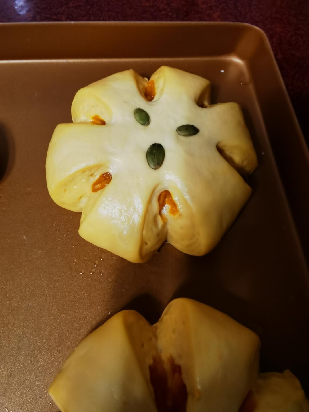 南瓜板栗小花面包