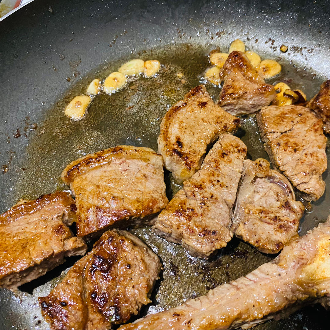 超级好吃的香煎牛肉粒🍽️