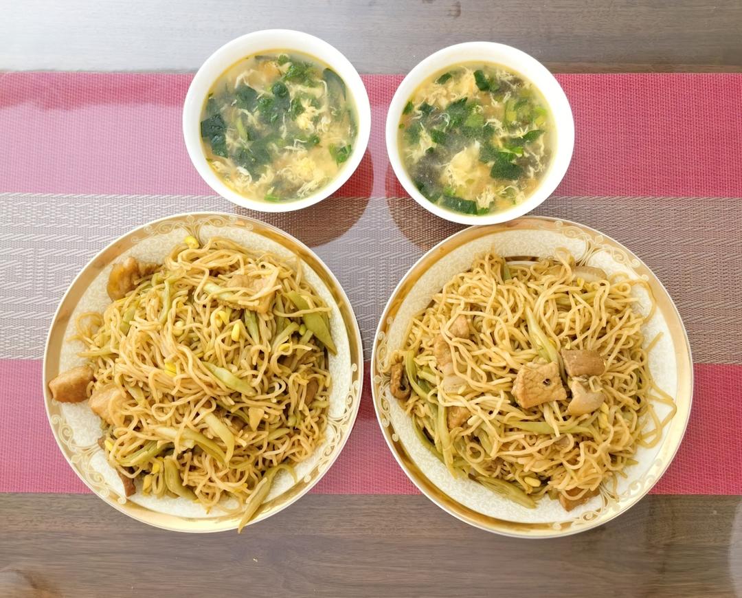 香喷喷的河南卤面（蒸面条）