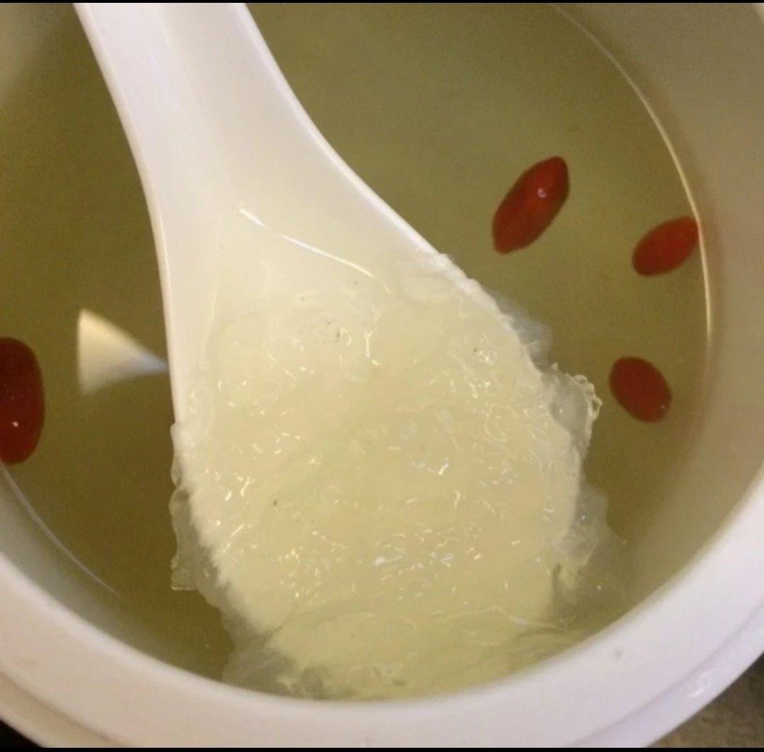 银耳桃胶莲子羹｜养颜平民版燕窝