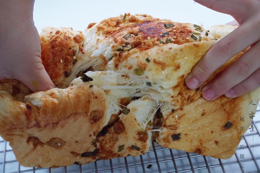 香葱肉松手撕面包的做法步骤图 怎么做好吃 飘浮de云00 下厨房