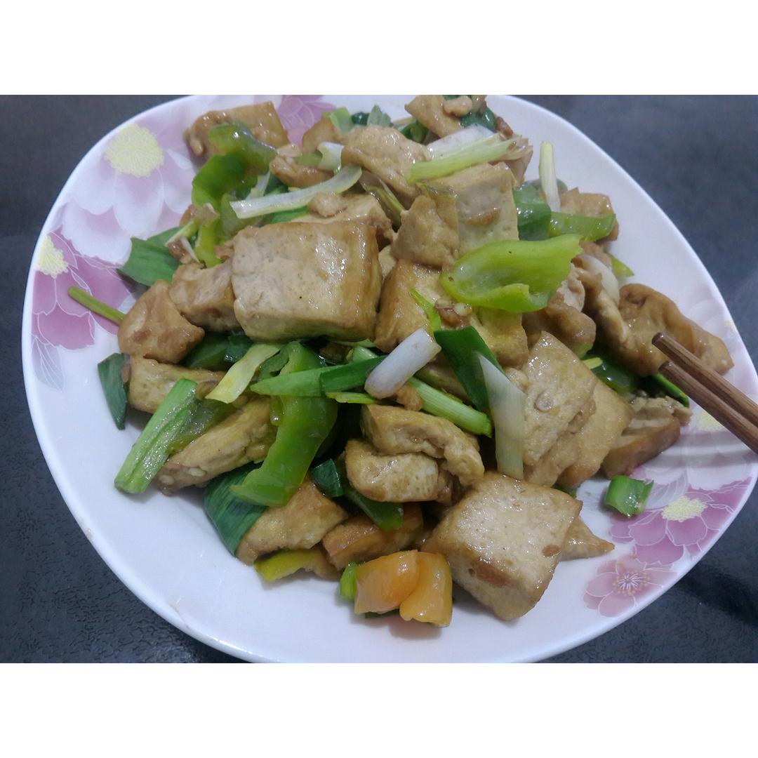 青椒炒豆腐