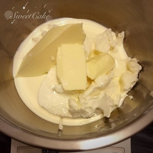 完美轻乳酪芝士蛋糕（不开裂、不回缩、不收腰、入口即融）的做法 步骤2