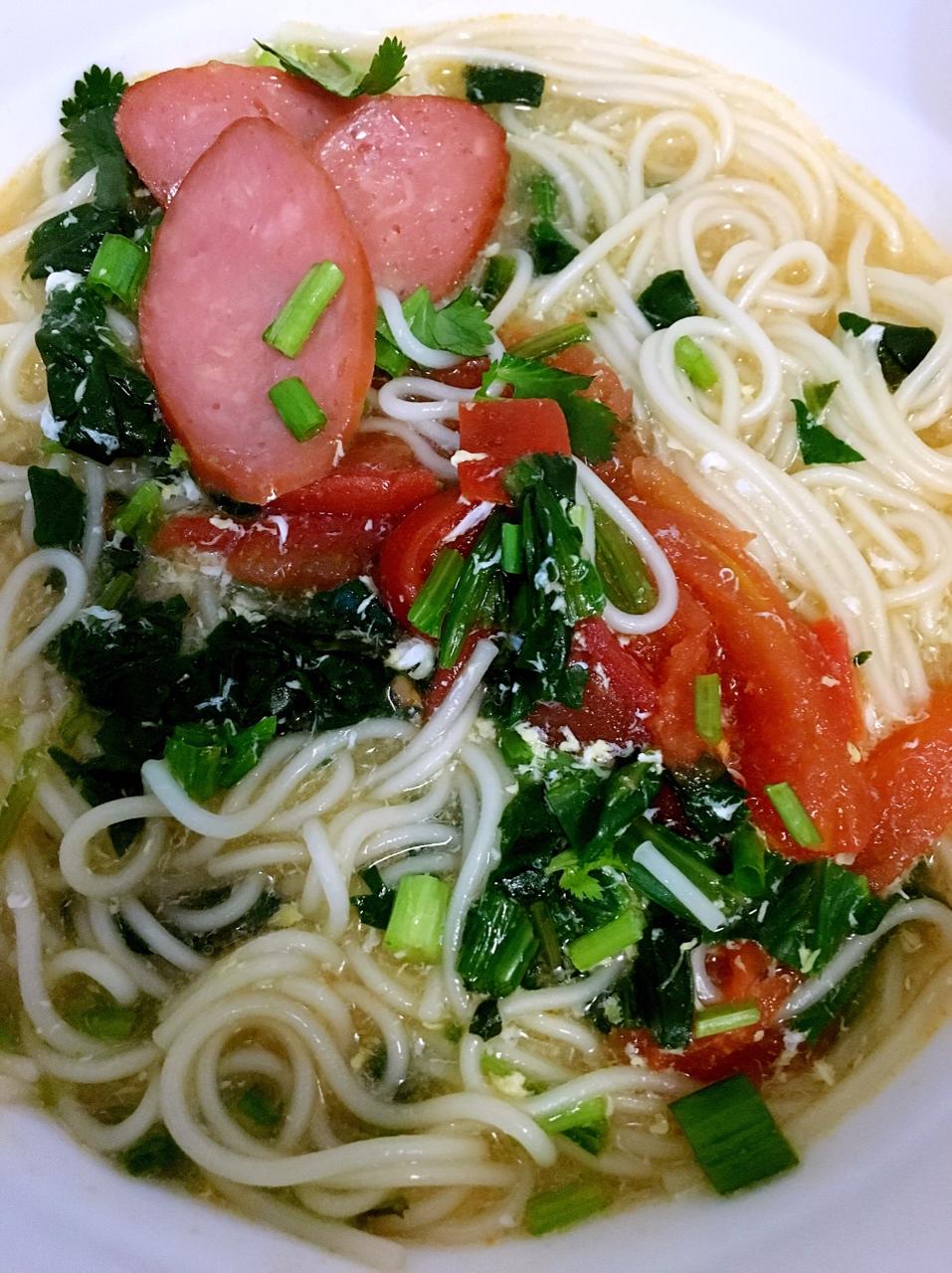 狐狸vv做的番茄鸡蛋菠菜面
