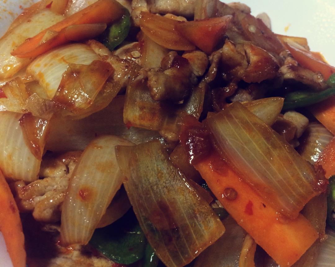 洋葱炒肉片