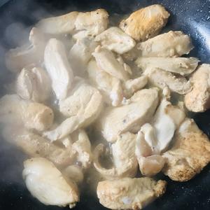大头的香煎鸡排「咖喱鸡饭」的做法 步骤7