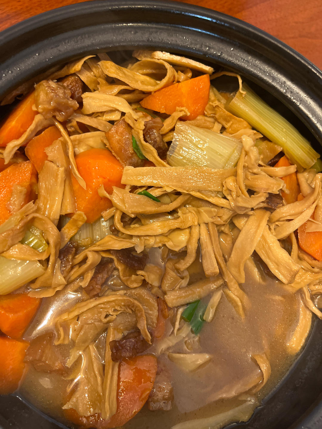 秘制笋干红烧肉