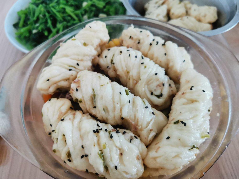 饭菜一锅出－土豆玉米排骨焖卷子【超详细】