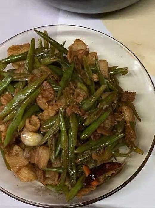 五花肉炒四季豆