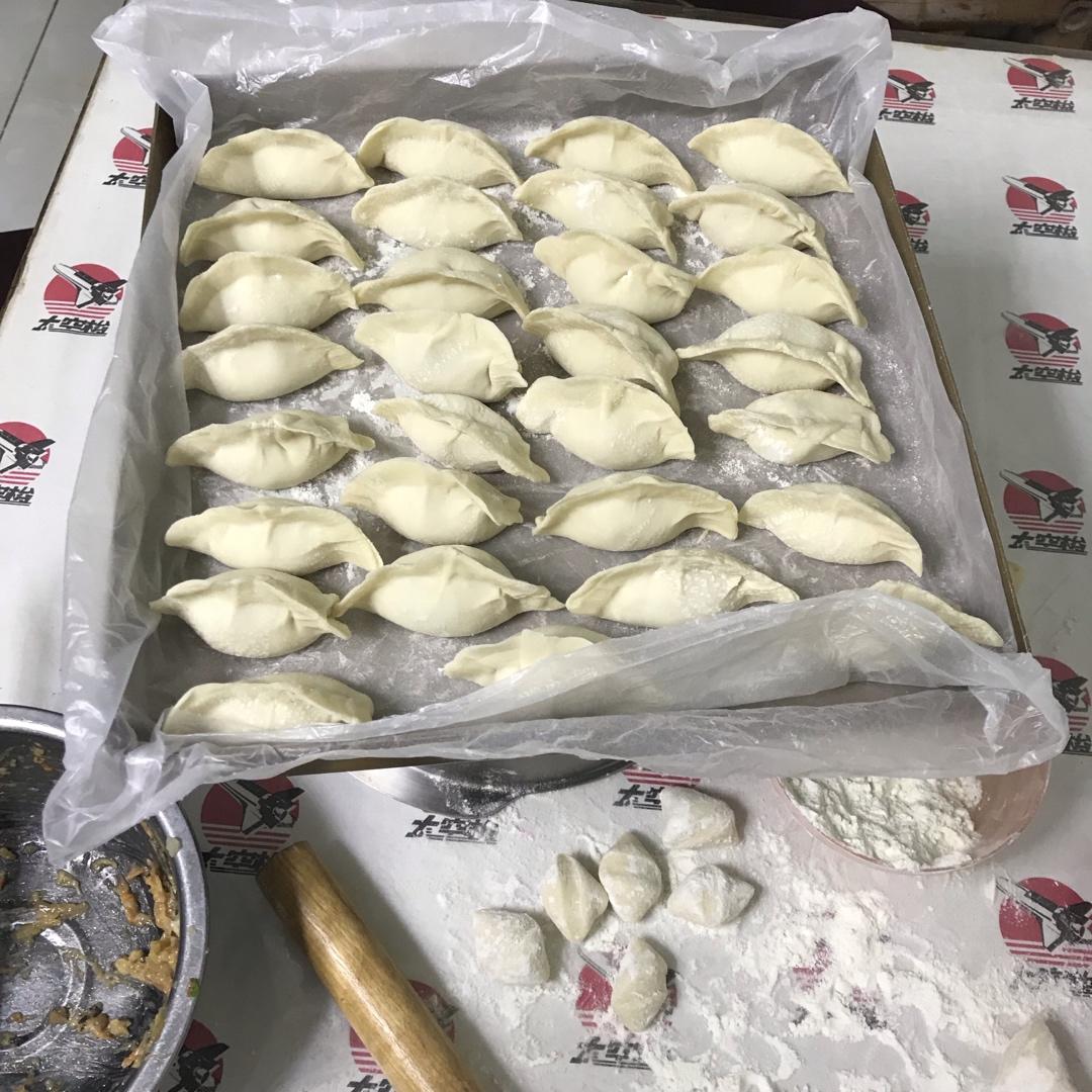 手工揉面三分钟，又韧又薄又好包的饺子皮