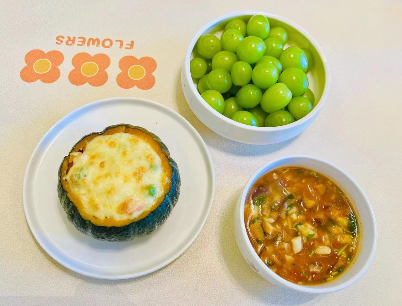 素🉑南瓜焗饭，香菇山药蔬菜汤的做法