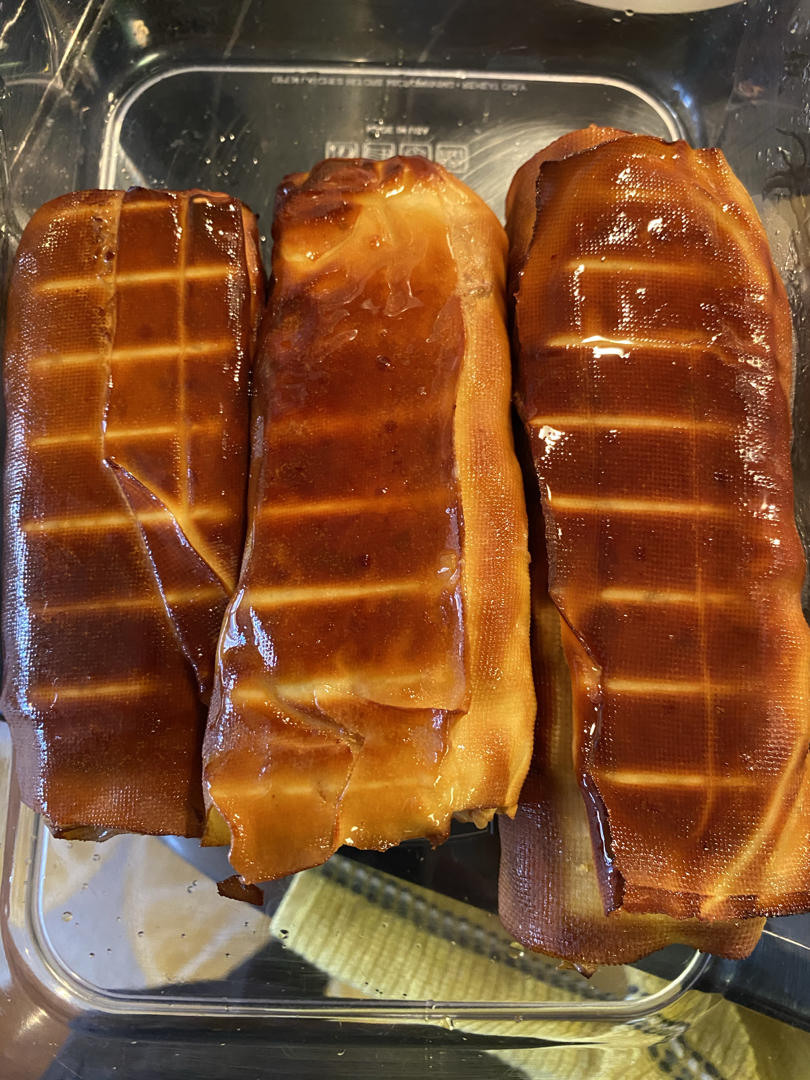 烟熏干豆腐鸡肉卷