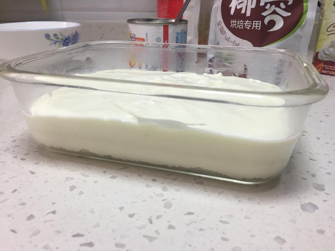 【椰蓉小方】夏季简单易做的小甜品，食材简单，口感细腻，老少皆宜。的做法 步骤4