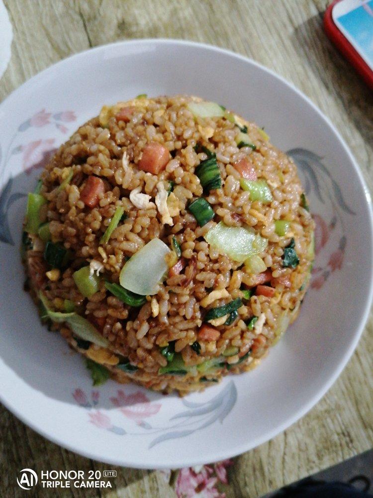 好吃到停不下来的酱油蛋炒饭