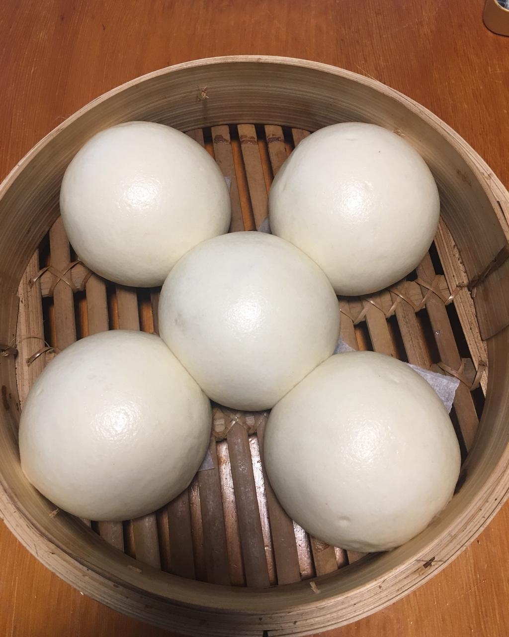 王大薇0414做的手工老面馒头 & 红糖开花馒头